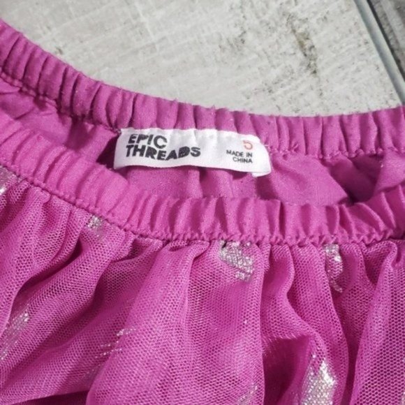 Tutu 🎯 size 5, Cute Feather pattern - Picture 2 of 3